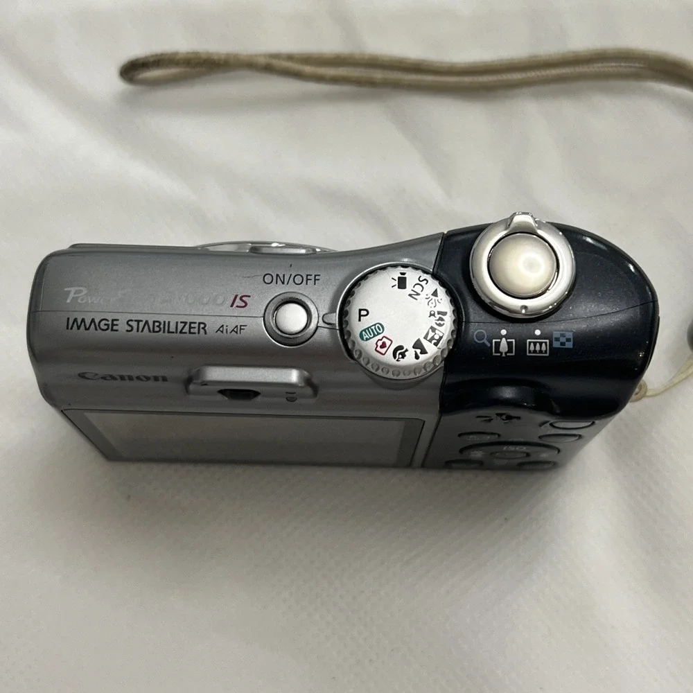 Canon PowerShot A1000 IS  10.0MP 4x Digital Camera PARTS ONLY